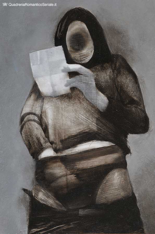 maschera femminile bruciata e mano sotto collant
